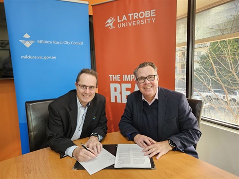 LaTrobe MRCC MOU 1.jpg