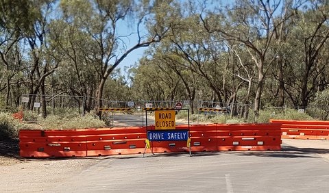 road closed - Copy.jpg