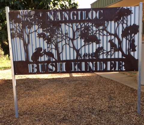 Bush-Kinder-sign